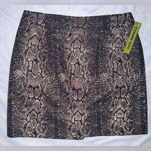Gianni Bini Black & Gold Print Mini Skirt